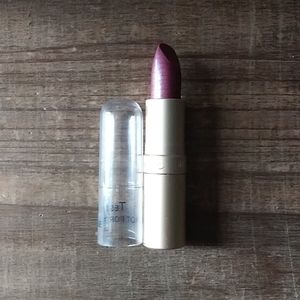 Triple Luxe Long Lasting Naturally Moist Lipstick
